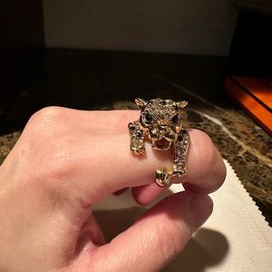 Gold Panthere Ring